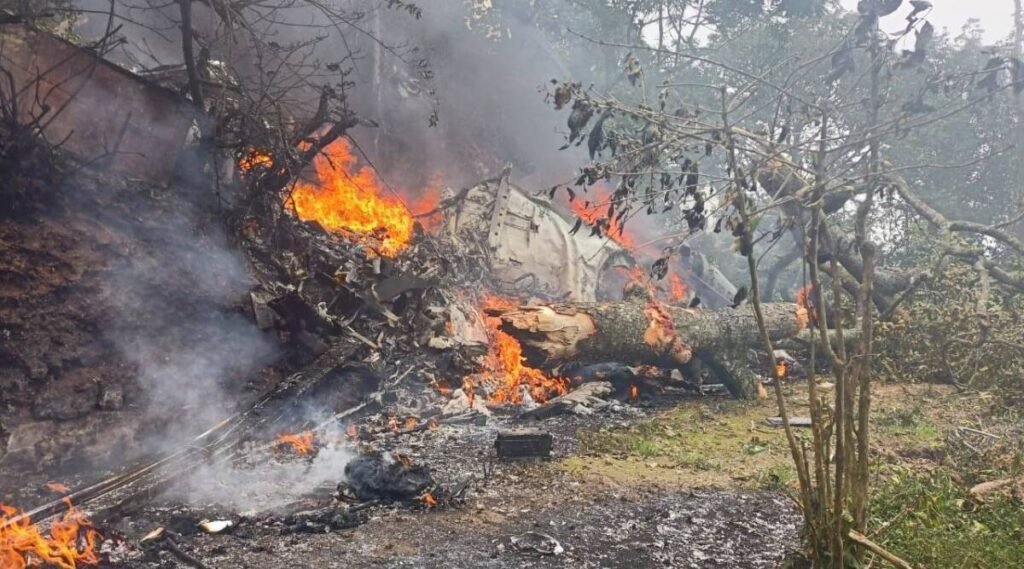 Bipin Rawat chopper crashes