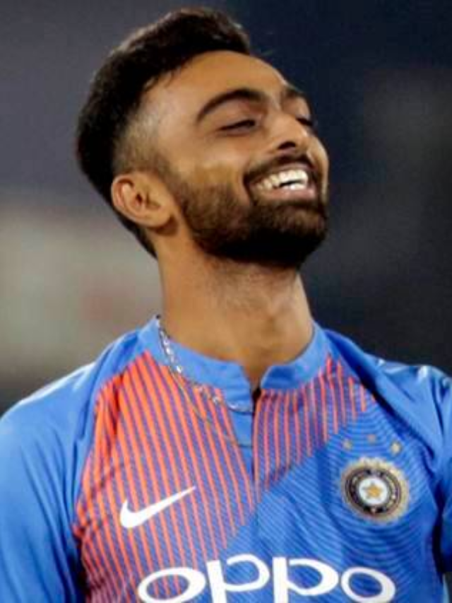 jaydev unadkat Height, Age, Girl Friend, Wife, Family, Biography, & More