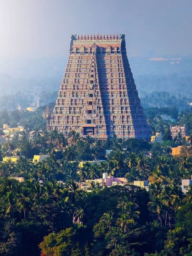 10 MOST VISITED MONUMENTS IN INDIA